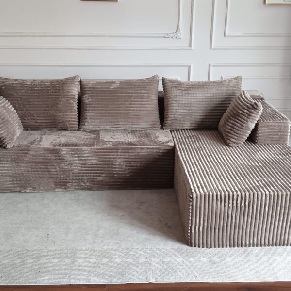 4 seater Compressed sofa